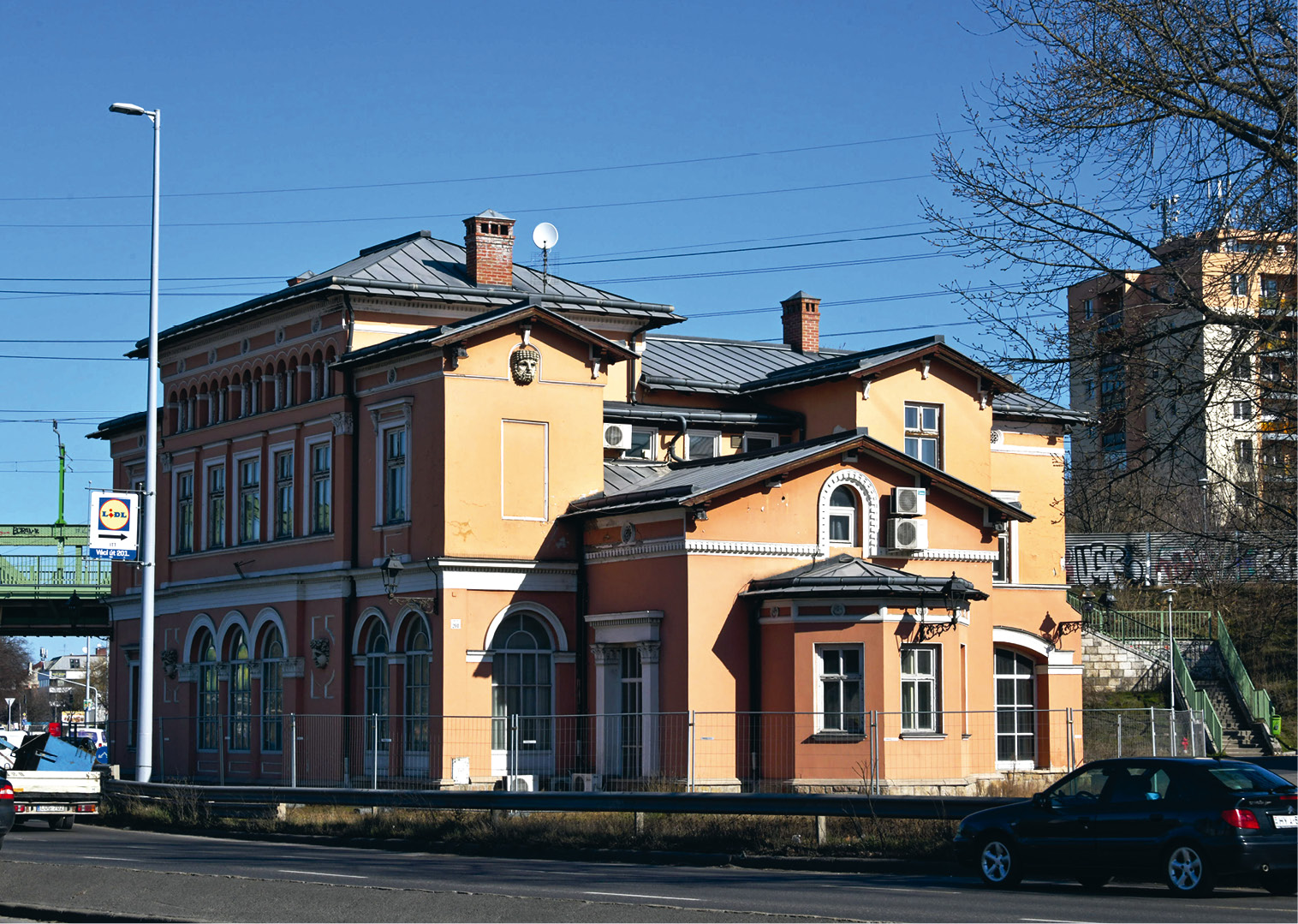 09-056-01.tif